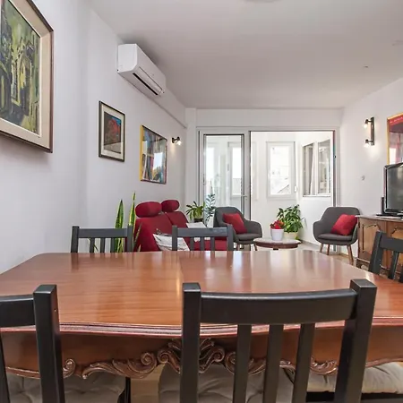 Apartment La Maison
