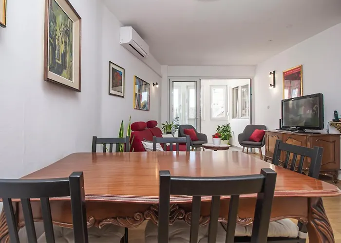 Apartment La Maison Central