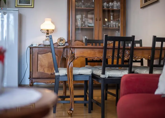 La Maison Central Apartment *